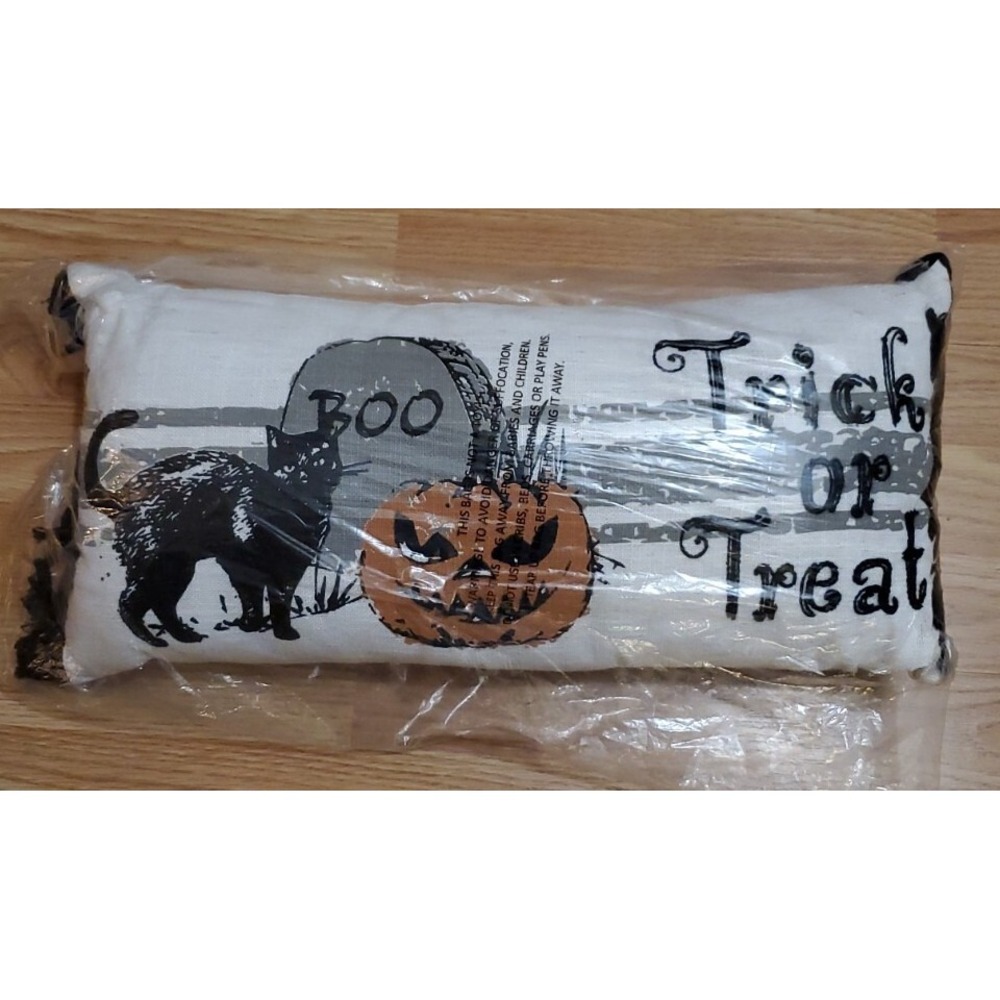 Trick Or Treat Halloween Retro Style Black Cat Fringed Throw Pillow 20 x 10